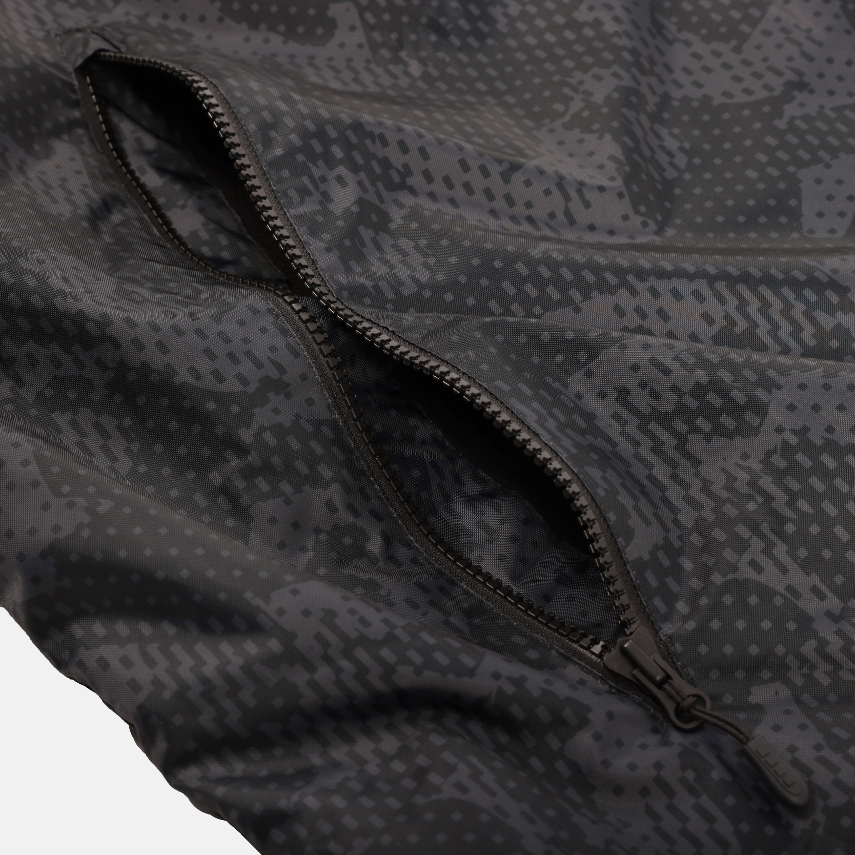 Adult Unisex Geo Camo Spectator Blanket Jacket Capelli Sport
