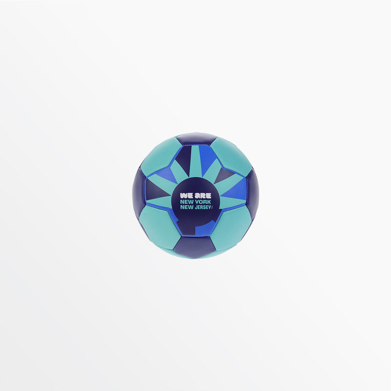 FIFA WORLD CUP 26™ NEW YORK / NEW JERSEY MINI SOCCER BALL by Capelli Sport